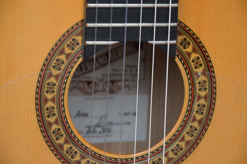 Guitarras Valeriano Bernal